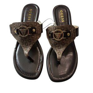 Guess Womens Monogrammed Brown Sandals With Gold Logo & Open-Toe Design Size 8